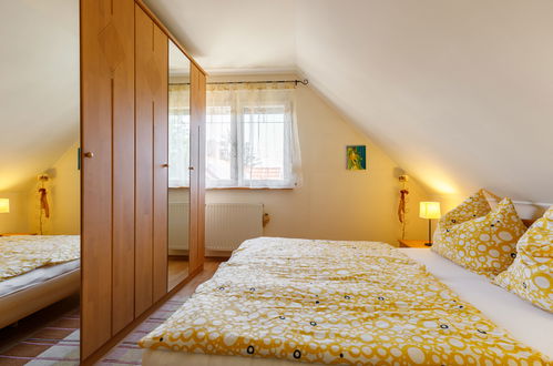 Foto 7 - Apartamento de 2 habitaciones en Balatonszemes con jardín