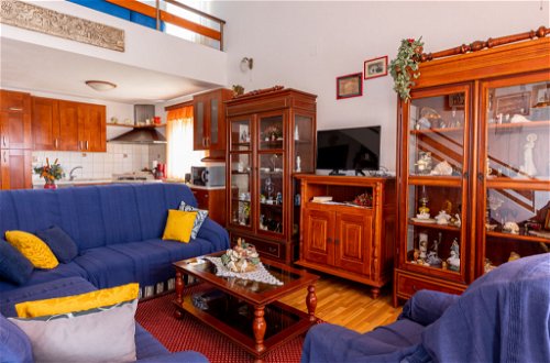 Foto 10 - Apartamento de 3 habitaciones en Trogir con piscina y vistas al mar