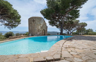 Photo 3 - 2 bedroom House in Bormes-les-Mimosas with private pool and sea view