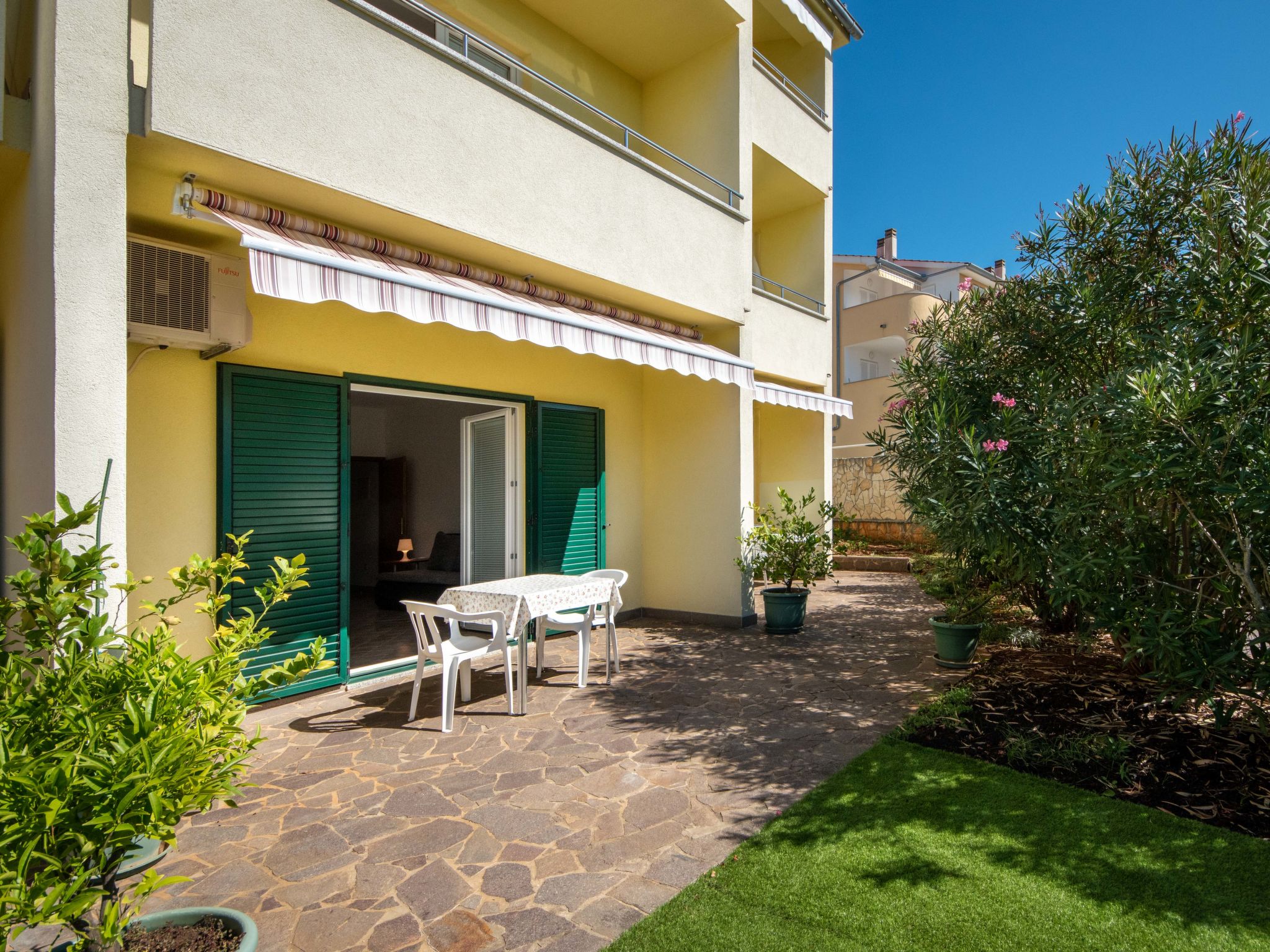 Photo 1 - Appartement en Krk avec jardin et terrasse