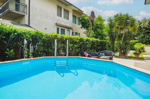 Foto 4 - Casa de 4 quartos em Pietrasanta com piscina privada e vistas do mar