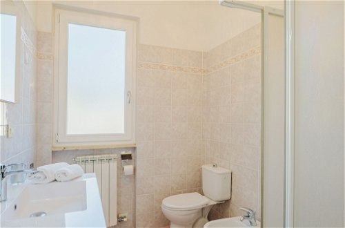 Photo 36 - Maison de 4 chambres à Pietrasanta avec piscine privée et vues à la mer
