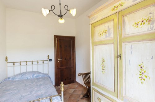 Photo 29 - 3 bedroom House in Poggibonsi with swimming pool and garden
