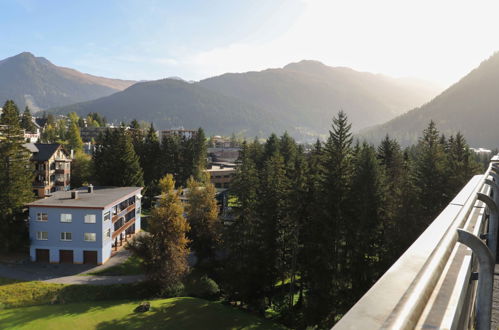 Foto 17 - Apartment mit 2 Schlafzimmern in Davos mit garten und blick auf die berge