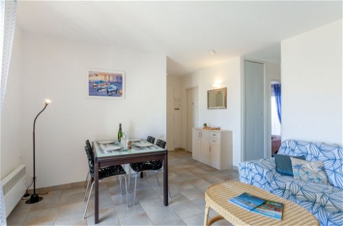 Foto 7 - Apartamento de 2 habitaciones en Fréjus con piscina y vistas al mar