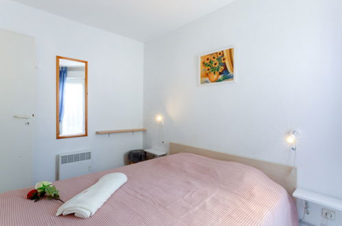 Foto 11 - Appartamento con 2 camere da letto a Fréjus con piscina e vista mare