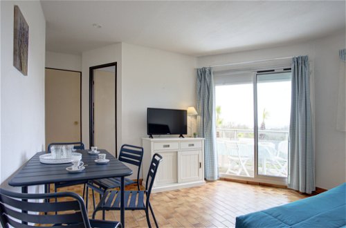 Foto 10 - Apartamento de 1 quarto em Saint-Cyprien com piscina e vistas do mar