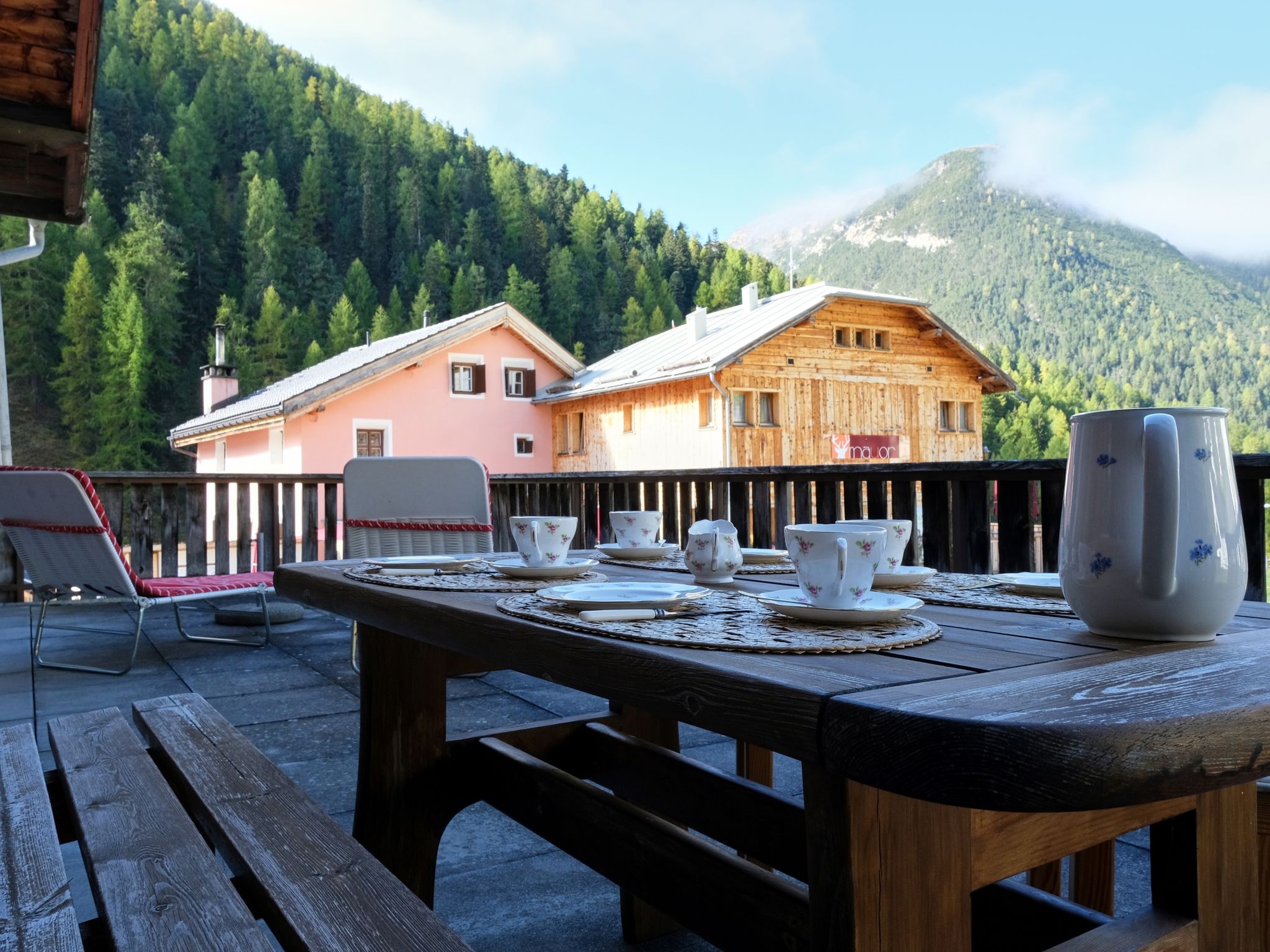 Foto 2 - Appartamento con 3 camere da letto a Scuol con vista sulle montagne