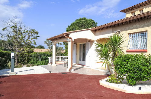 Foto 3 - Haus mit 3 Schlafzimmern in Roquebrune-sur-Argens mit privater pool und garten