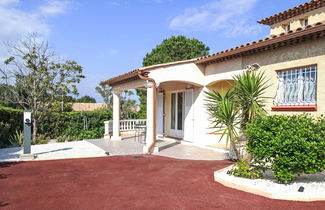 Foto 3 - Haus mit 3 Schlafzimmern in Roquebrune-sur-Argens mit privater pool und garten