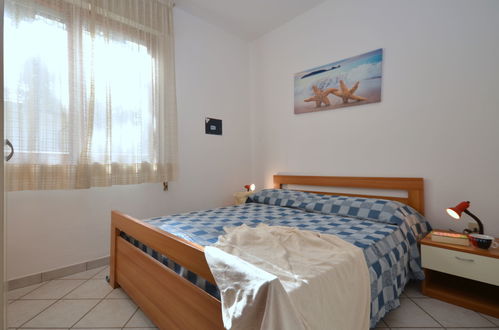 Foto 5 - Casa con 2 camere da letto a Lignano Sabbiadoro con terrazza e vista mare