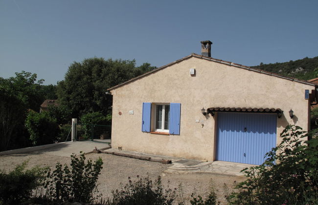 Casa de 2 quartos em Quinson com piscina e jardim - Foto 1