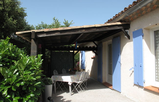 Casa de 2 quartos em Quinson com piscina e jardim - Foto 14