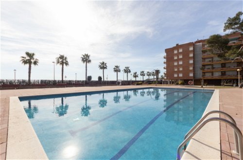 Foto 27 - Apartamento de 4 habitaciones en Torredembarra con piscina y vistas al mar