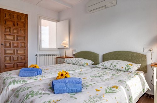 Foto 19 - Casa de 5 habitaciones en Castelló d'Empúries con piscina privada y vistas al mar