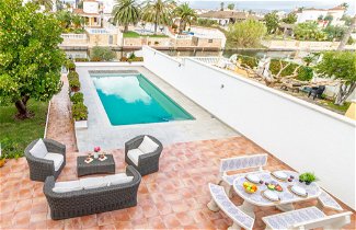 Foto 1 - Casa de 5 habitaciones en Castelló d'Empúries con piscina privada y vistas al mar