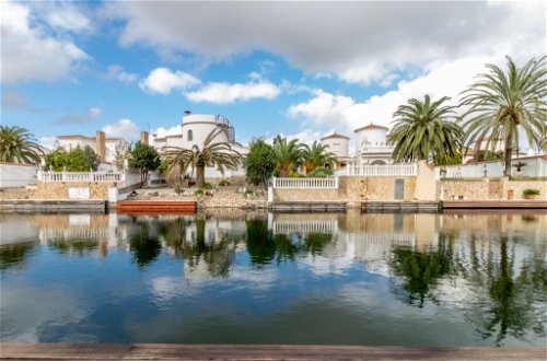 Foto 32 - Haus mit 5 Schlafzimmern in Castelló d'Empúries mit privater pool und blick aufs meer