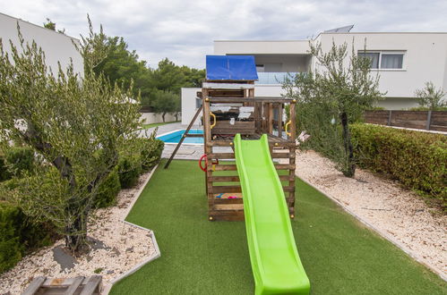 Photo 11 - Maison de 3 chambres à Vodice avec piscine privée et jardin