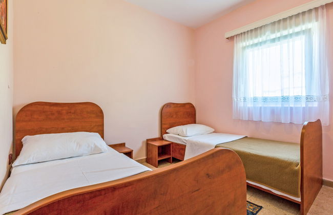 Appartamento con 4 camere da letto a Karlobag con piscina e terrazza - Foto 20