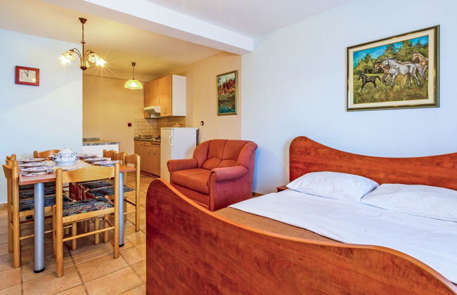 Appartamento con 4 camere da letto a Karlobag con piscina e terrazza - Foto 14