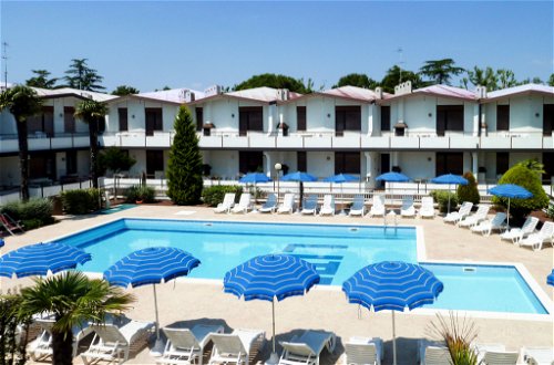 Foto 15 - Appartamento con 2 camere da letto a Cavallino-Treporti con piscina e vista mare