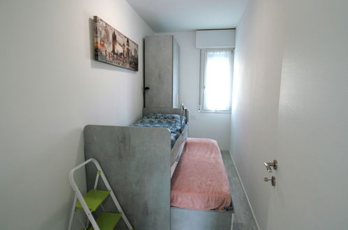 Foto 11 - Appartamento con 2 camere da letto a Cavallino-Treporti con piscina e vista mare