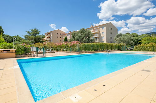 Foto 15 - Apartamento de 2 quartos em Sainte-Maxime com piscina e terraço