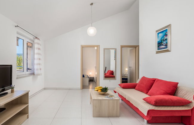 Apartamento de 3 quartos em Dobrinj com piscina e terraço - Foto 8