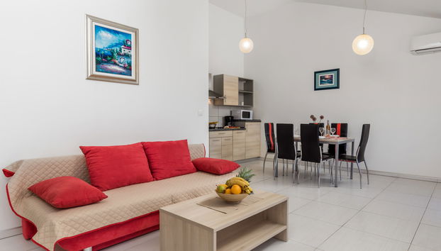Apartment mit 3 Schlafzimmern in Dobrinj mit schwimmbad und terrasse - Foto 4