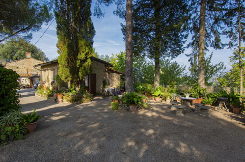 Photo 20 - Maison de 1 chambre à Palaia avec jardin et terrasse