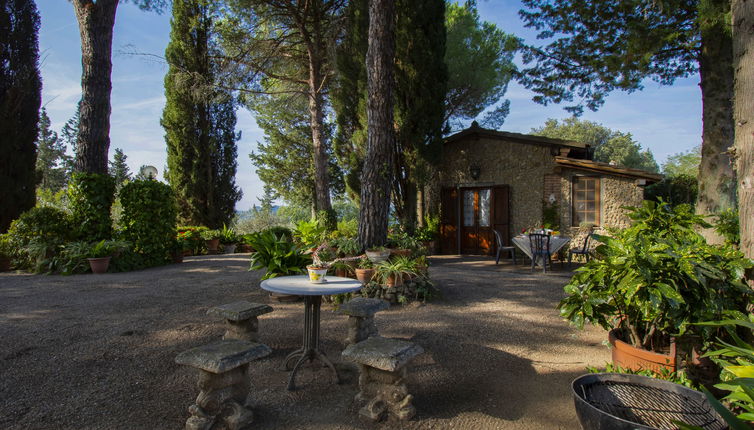 Photo 1 - Maison de 1 chambre à Palaia avec jardin et terrasse