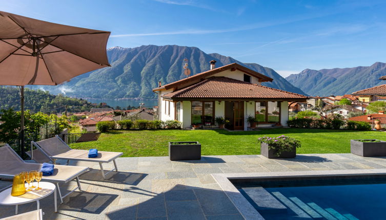 Foto 1 - Apartamento de 2 habitaciones en Tremezzina con piscina y vistas a la montaña