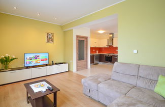 Foto 3 - Appartamento con 2 camere da letto a Matulji con giardino