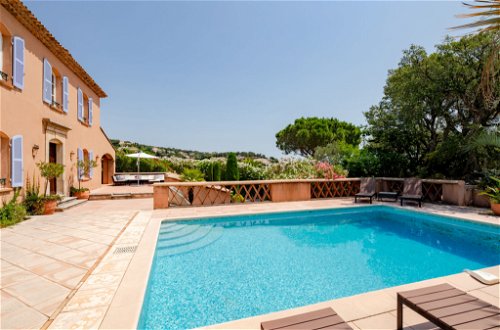 Foto 20 - Haus mit 4 Schlafzimmern in Sainte-Maxime mit privater pool und blick aufs meer