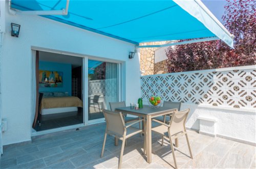 Foto 48 - Casa de 5 habitaciones en Castelló d'Empúries con piscina privada y vistas al mar