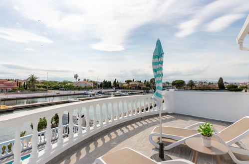 Photo 30 - Maison de 5 chambres à Castelló d'Empúries avec piscine privée et jardin