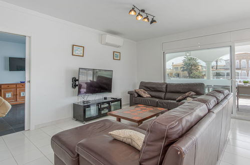 Foto 8 - Casa con 5 camere da letto a Castelló d'Empúries con piscina privata e giardino