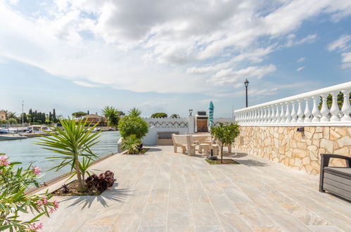 Photo 55 - Maison de 5 chambres à Castelló d'Empúries avec piscine privée et vues à la mer