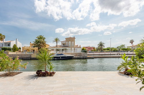 Foto 56 - Casa de 5 habitaciones en Castelló d'Empúries con piscina privada y jardín