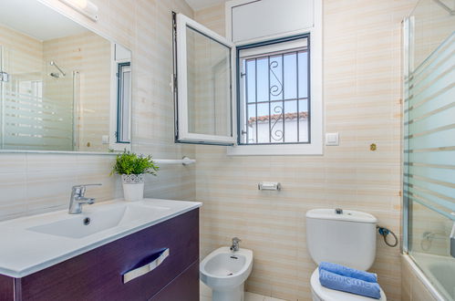 Foto 25 - Casa con 5 camere da letto a Castelló d'Empúries con piscina privata e vista mare