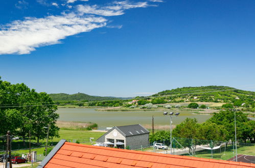 Foto 3 - Casa de 6 habitaciones en Tihany con jardín y vistas a la montaña