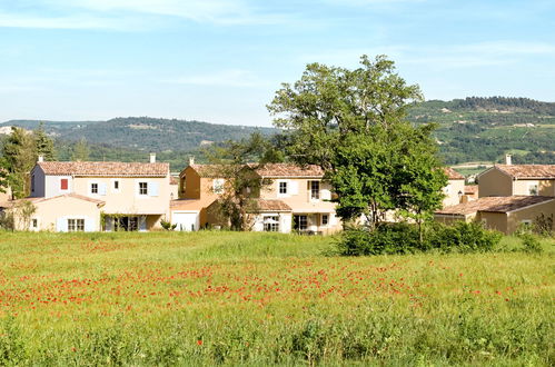 Foto 21 - Haus mit 3 Schlafzimmern in Saint-Saturnin-lès-Apt mit privater pool und garten