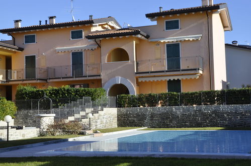 Foto 18 - Appartamento con 2 camere da letto a Lazise con piscina e vista sulle montagne