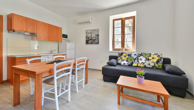 Apartment mit 2 Schlafzimmern in Senj mit terrasse - Foto 2