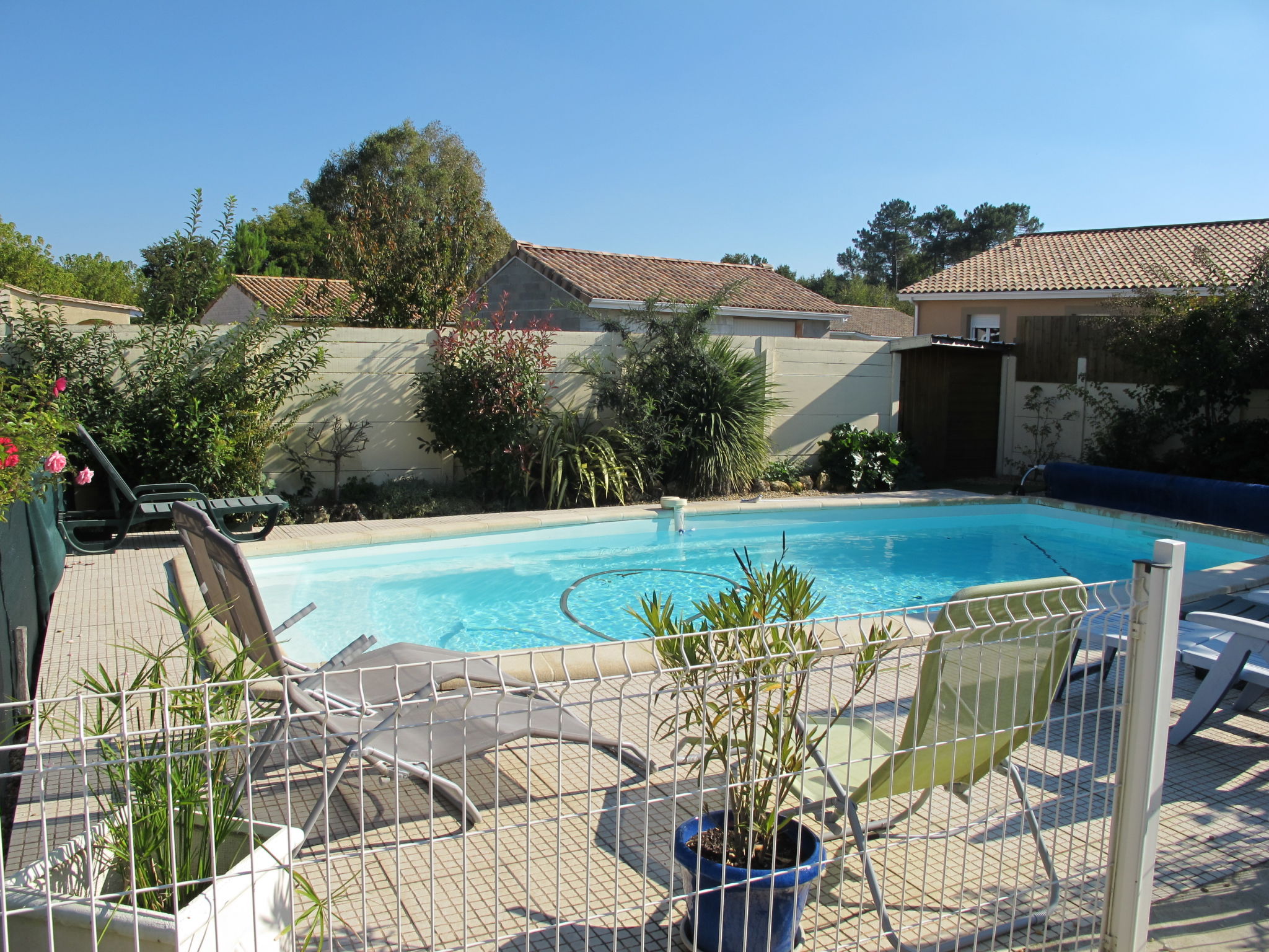 Foto 22 - Casa de 3 habitaciones en Cissac-Médoc con piscina y jardín