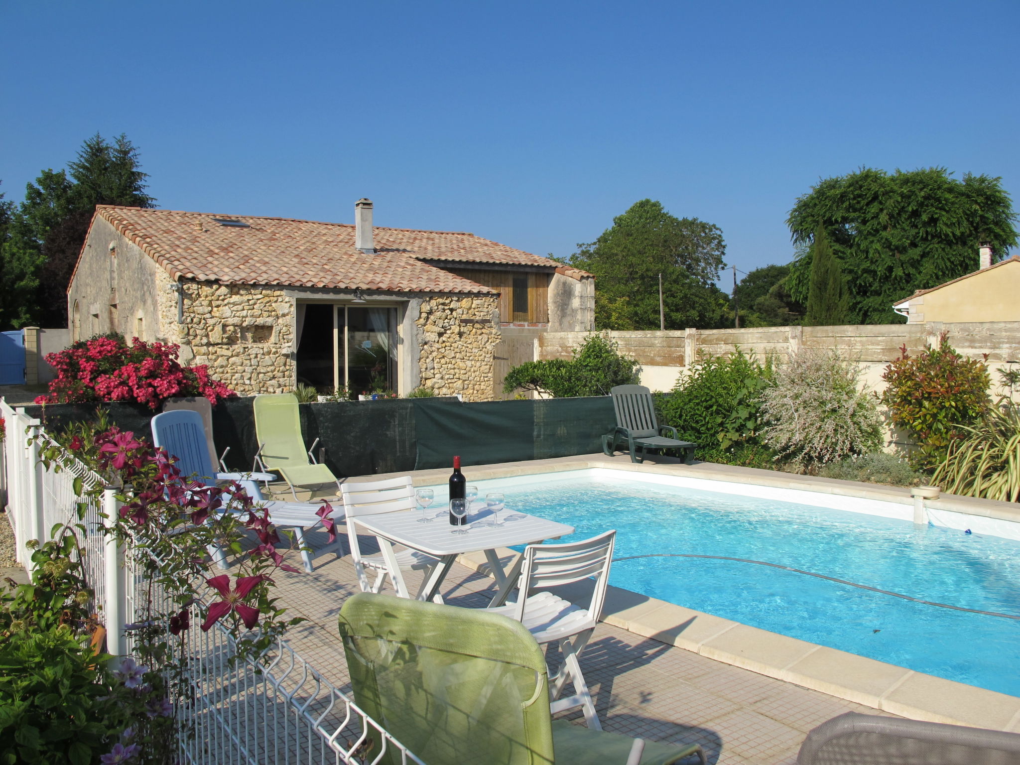 Foto 18 - Casa con 3 camere da letto a Cissac-Médoc con piscina e giardino