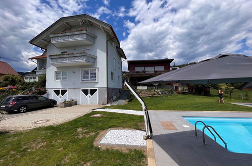 Foto 18 - Apartamento de 2 quartos em Feldkirchen in Kärnten com piscina e vista para a montanha