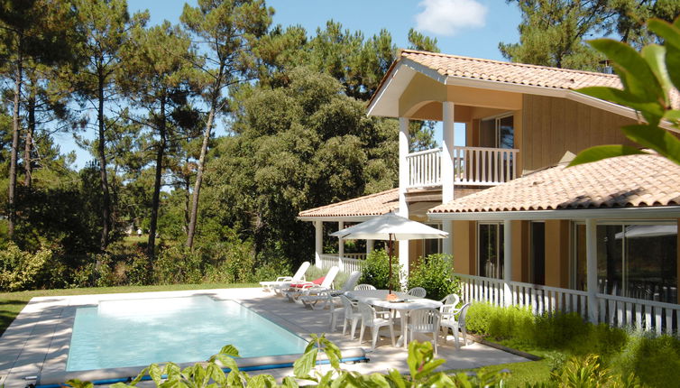 Foto 1 - Casa de 4 quartos em Lacanau com piscina privada e terraço