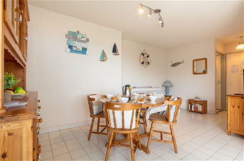 Foto 8 - Apartamento de 2 habitaciones en Canet-en-Roussillon con jardín y vistas al mar