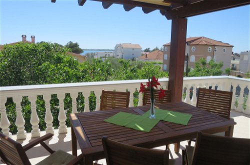 Foto 1 - Apartamento de 2 habitaciones en Vrsi con terraza y vistas al mar